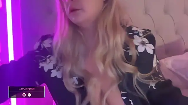 blairbella online show from September 23, 5:14 am