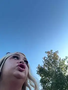 blairbella online show from September 19, 4:44 pm