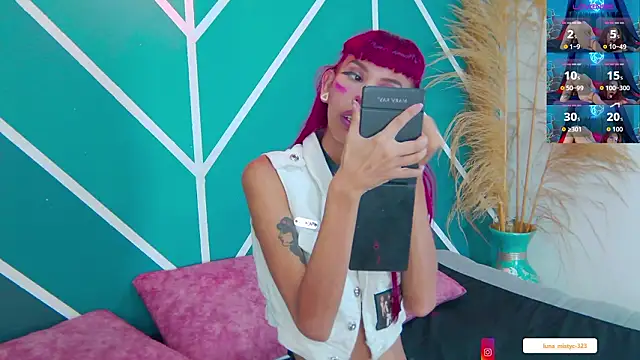 Lunamistyc online show from March 18, 7:59 pm