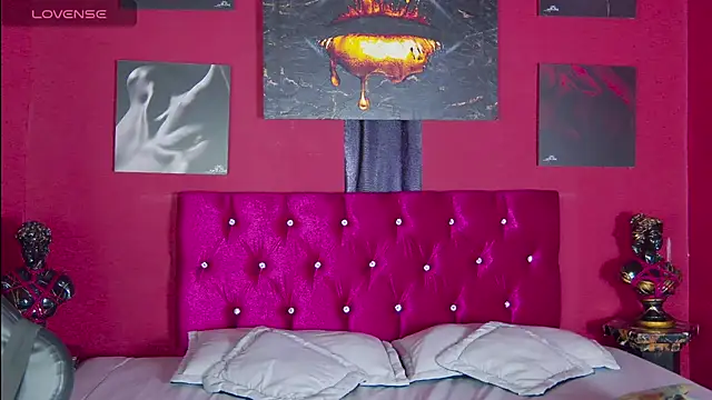 Snapshot of Lunamistyc chatting on November 7, 7:29 pm Lunamistyc online show from November 7, 7:29 pm