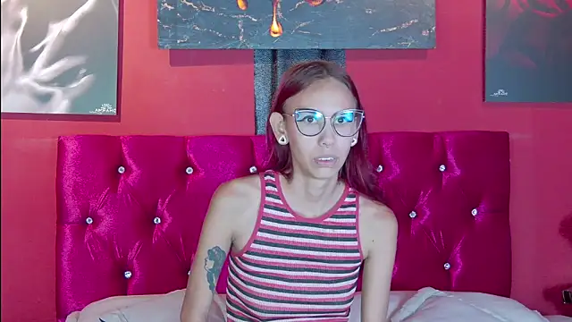 Snapshot of Lunamistyc chatting on November 6, 7:40 pm Lunamistyc online show from November 6, 7:40 pm