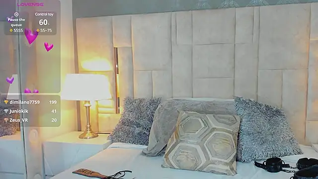 Snapshot of Valery_Diamond chatting on March 17, 11:24 pm Valery Diamond online show from March 17, 11:24 pm
