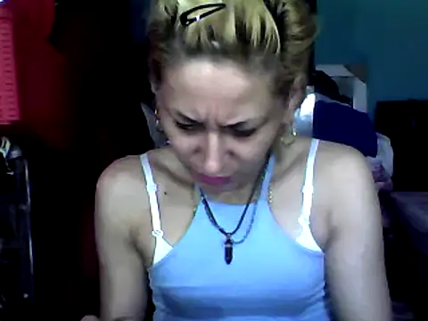 ariana crazzy online show from October 8, 2:07 pm