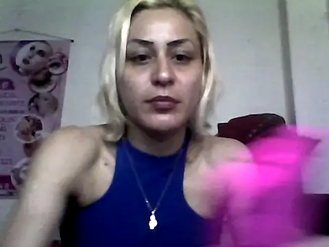 ariana crazzy online show from March 5, 1:06 pm