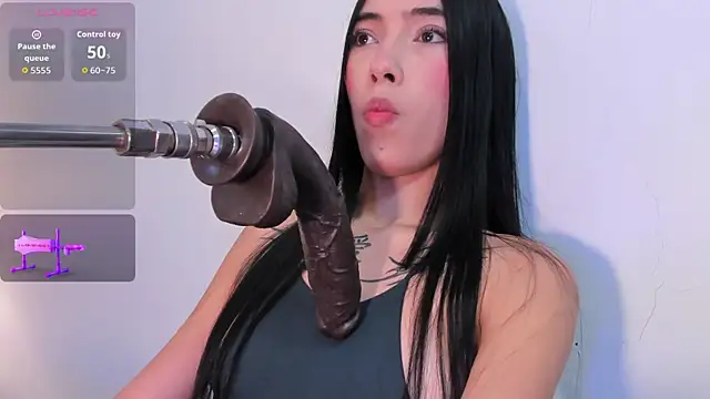 sexy mich 18 online show from April 22, 12:01 pm