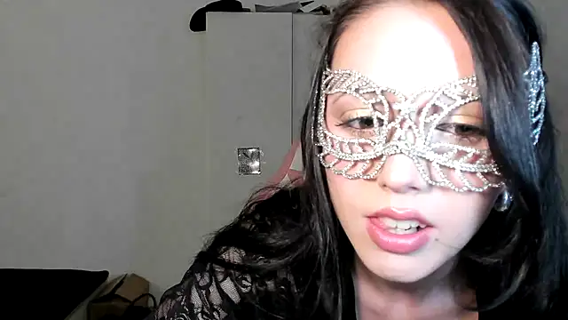 Snapshot of desiree-doux chatting on December 3, 8:44 pm desiree-doux online show from December 3, 8:44 pm