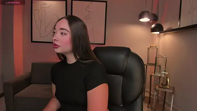 AlinaKravitz online show from December 5, 11:42 am