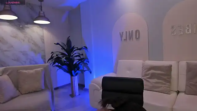 KaiaFerreira online show from December 21, 11:45 am