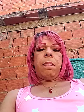 blondebitchlitle online show from May 28, 1:17 pm