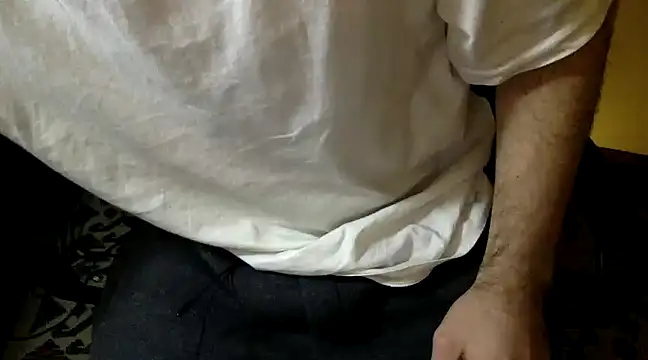 Snapshot of Leo-Cock chatting on December 2, 10:18 pm Leo-Cock online show from December 2, 10:18 pm