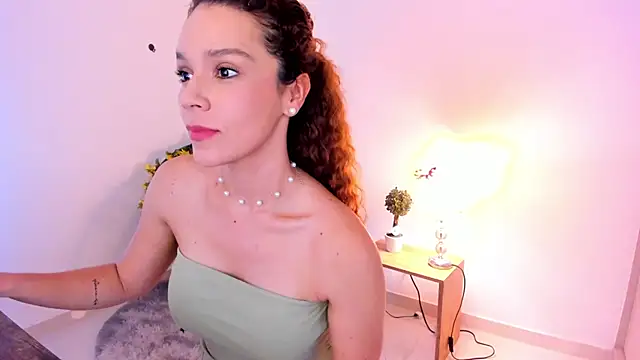 Snapshot of _Sam_sexy_ chatting on February 18, 6:15 pm Sam sexy online show from February 18, 6:15 pm