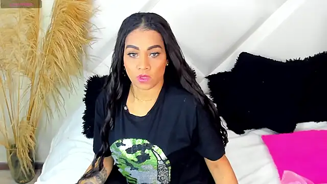 Snapshot of ScarlethNatasha chatting on October 22, 2:44 am ScarlethNatasha online show from October 22, 2:44 am