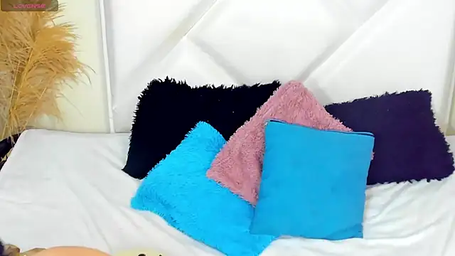 Snapshot of ScarlethNatasha chatting on July 14, 2:49 am ScarlethNatasha online show from July 14, 2:49 am