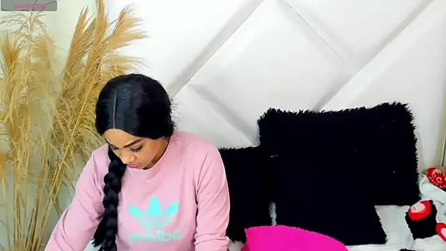 Snapshot of ScarlethNatasha chatting on November 8, 2:48 am ScarlethNatasha online show from November 8, 2:48 am