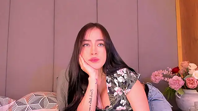 Snapshot of ArwenMuse chatting on March 20, 4:07 am ArwenMuse online show from March 20, 4:07 am