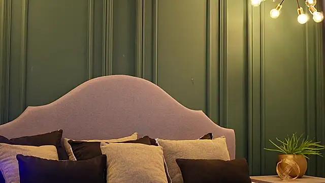 Snapshot of ArwenMuse chatting on October 28, 9:36 pm ArwenMuse online show from October 28, 9:36 pm