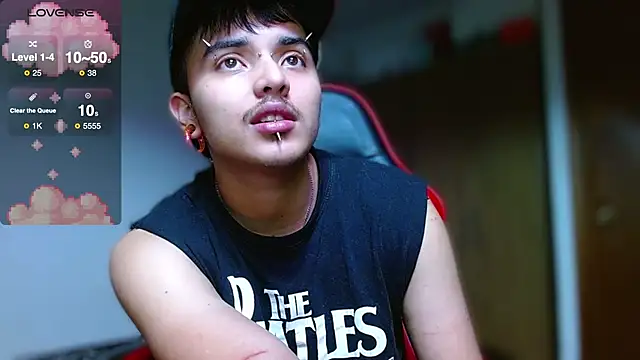 Snapshot of Hgp3riodictabl3 chatting on October 27, 1:06 am Hgp3riodictabl3 online show from October 27, 1:06 am