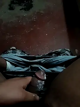 dvaughn3117 online show from January 9, 1:18 am