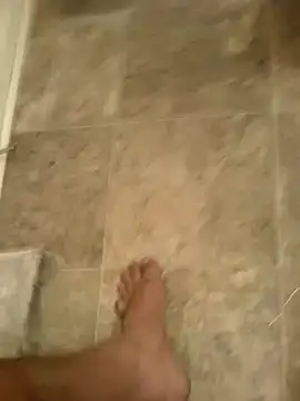 dvaughn3117 online show from December 9, 5:40 am