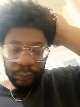 dvaughn3117 online show from February 15, 9:14 pm