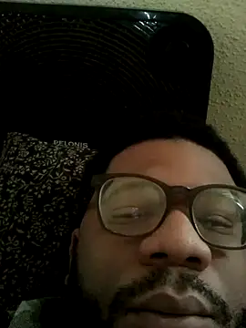 dvaughn3117 online show from March 11, 3:56 pm