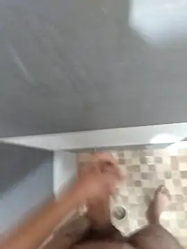 Snapshot of mylovetr1 chatting on January 12, 1:45 am mylovetr1 online show from January 12, 1:45 am