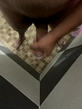 mylovetr1 online show from December 4, 2:47 am