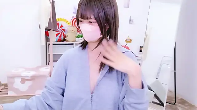 aki zzz online show from April 7, 2:19 pm