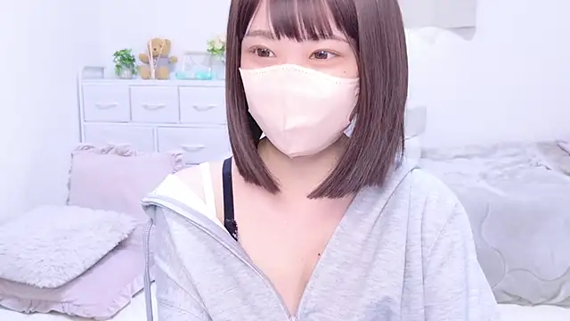 aki zzz online show from March 1, 5:09 am