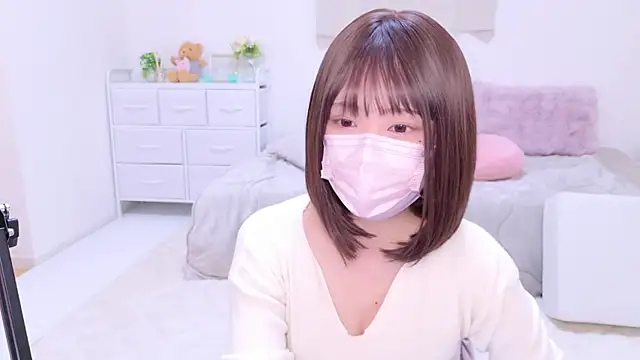 aki zzz online show from December 15, 3:34 am