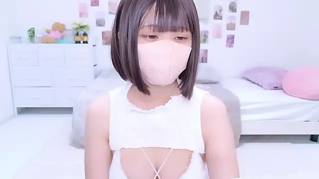 aki zzz online show from November 8, 5:55 am