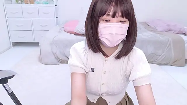 aki zzz online show from March 17, 2:08 am