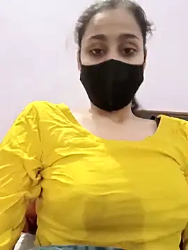 magicmoment00786 online show from February 24, 3:42 pm