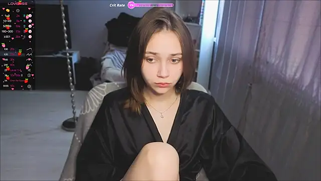 SweetLinaa online show from April 17, 9:45 am