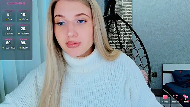 Evacadooo online show from October 26, 4:02 am