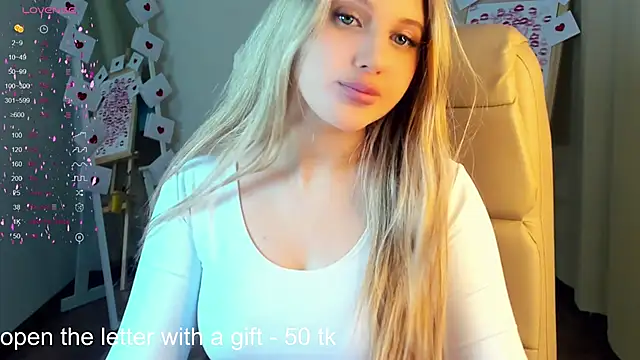 Evacadooo online show from February 18, 2:49 am