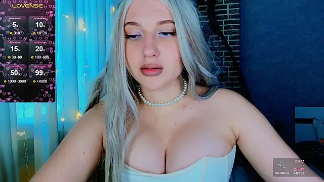 Evacadooo online show from November 9, 5:55 am