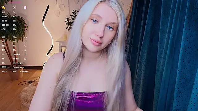 Evacadooo online show from May 6, 2:59 am