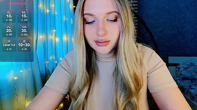 Evacadooo online show from October 10, 4:46 am