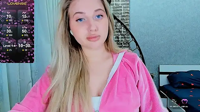 Evacadooo online show from October 29, 10:58 am