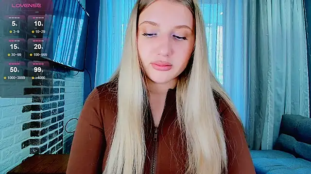 Evacadooo online show from October 22, 5:40 am