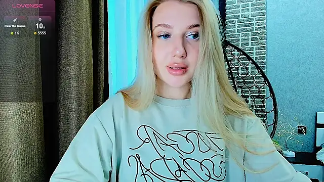 Evacadooo online show from September 13, 2:11 am