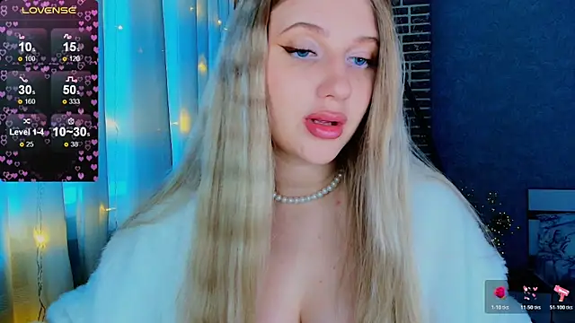 Evacadooo online show from November 14, 3:21 am