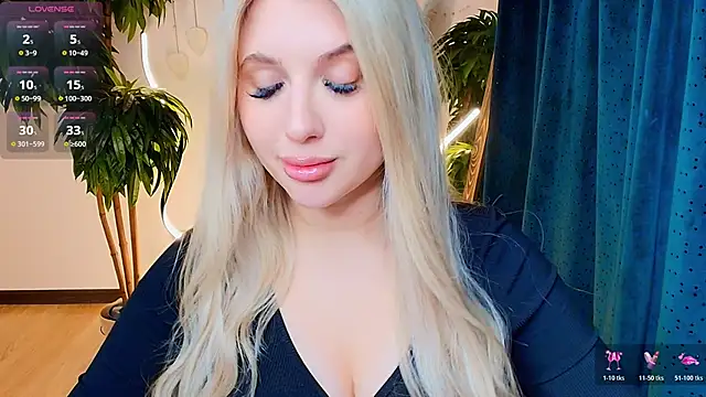 Evacadooo online show from March 21, 2:35 am