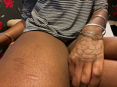 Snapshot of iveedie017 chatting on January 28, 7:00 pm iveedie017 online show from January 28, 7:00 pm