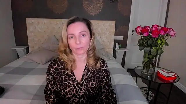 AllisonWilliams online show from March 19, 4:40 pm