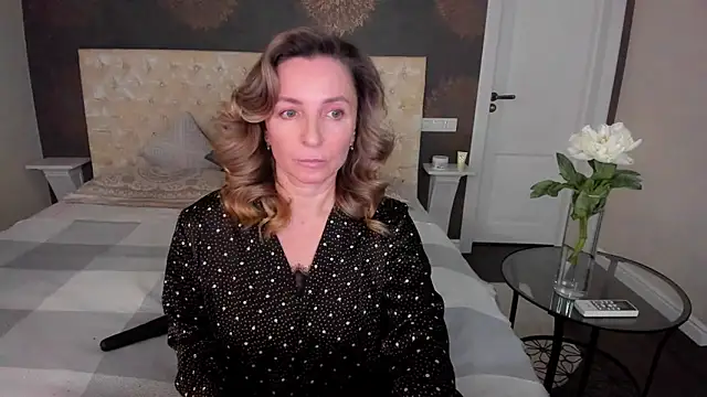 AllisonWilliams online show from November 23, 4:39 pm