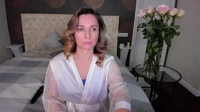 AllisonWilliams online show from November 29, 3:45 pm