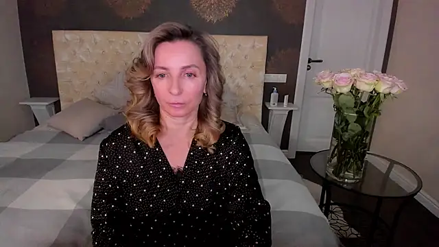 AllisonWilliams online show from October 8, 6:08 pm