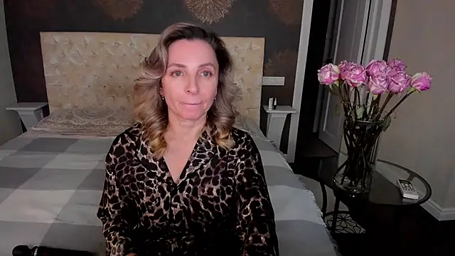 AllisonWilliams online show from October 27, 5:36 pm